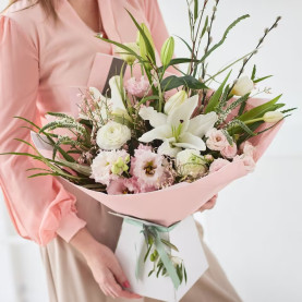 Lovely Trending Spring Bouquet