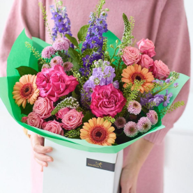 Lavish Bright Bouquet