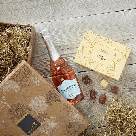 Sparkling Rosé Prosecco & Belgian Chocolates Gift Set